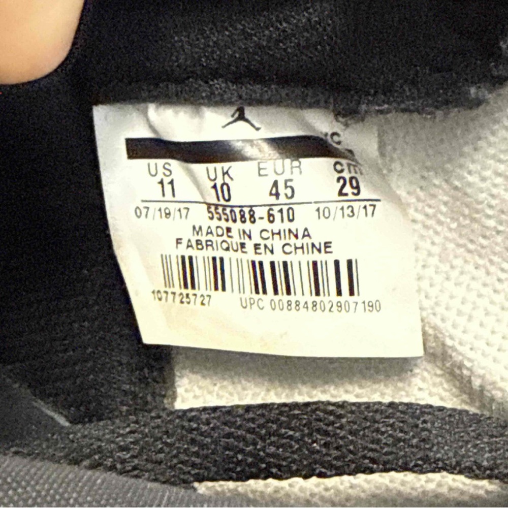 Nike Air Jordan 1 Retro High OG Bred Toe 2018 Red Black White - Picture 8 of 11